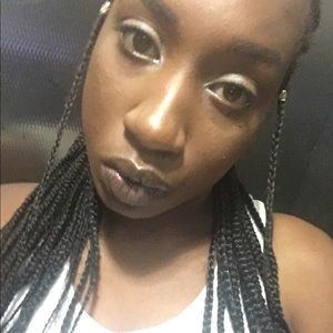 Meet your Posher, Charisma