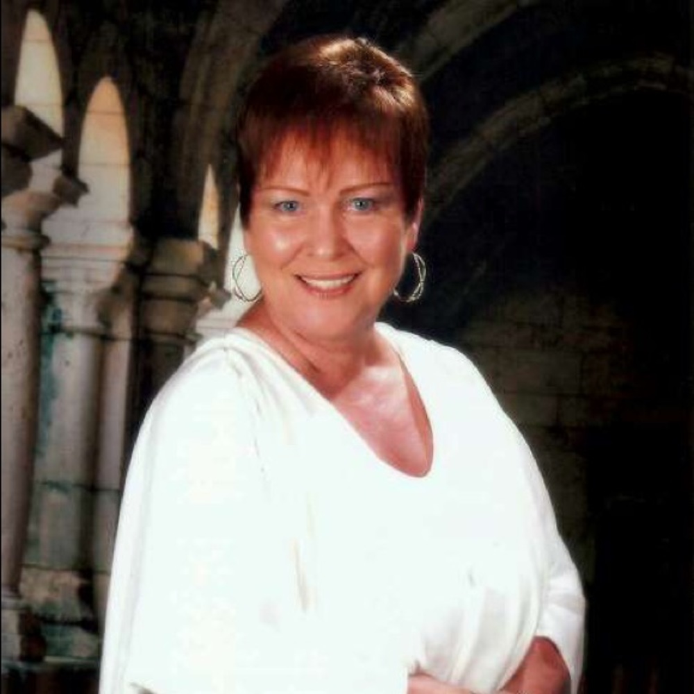 Meet your Posher, Twyla
