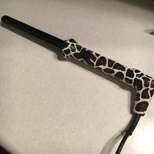 Amika swivel curling wand