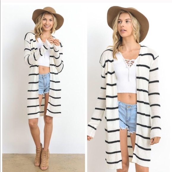 ❤️Black & White Striped Cardigan - Picture 2 of 2