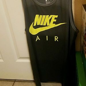 Meet your Posher, Felipe