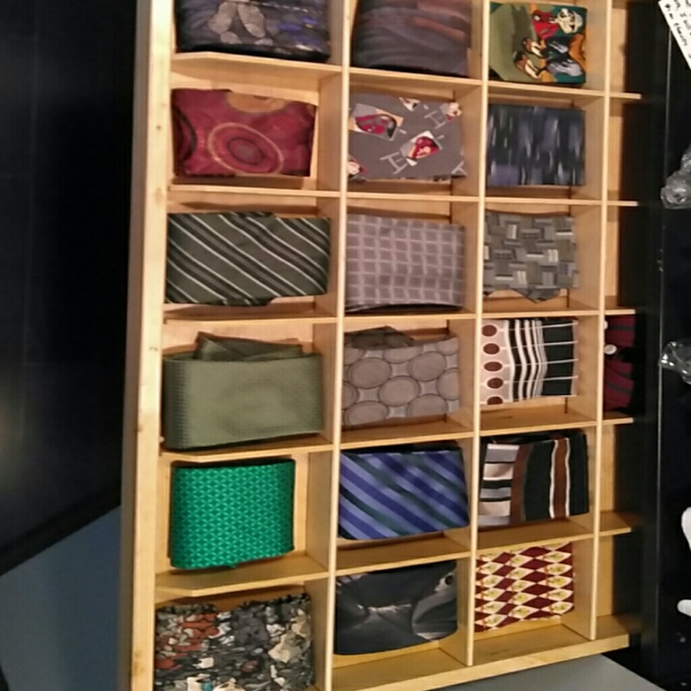 18 Vintage neckties