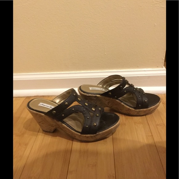 Wedge shoes - Picture 1 of 2