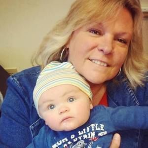 Meet your Posher, Derinda