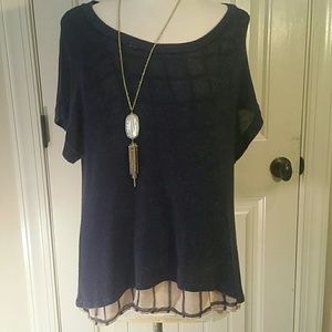 Navy short sleeved top with polyester lining