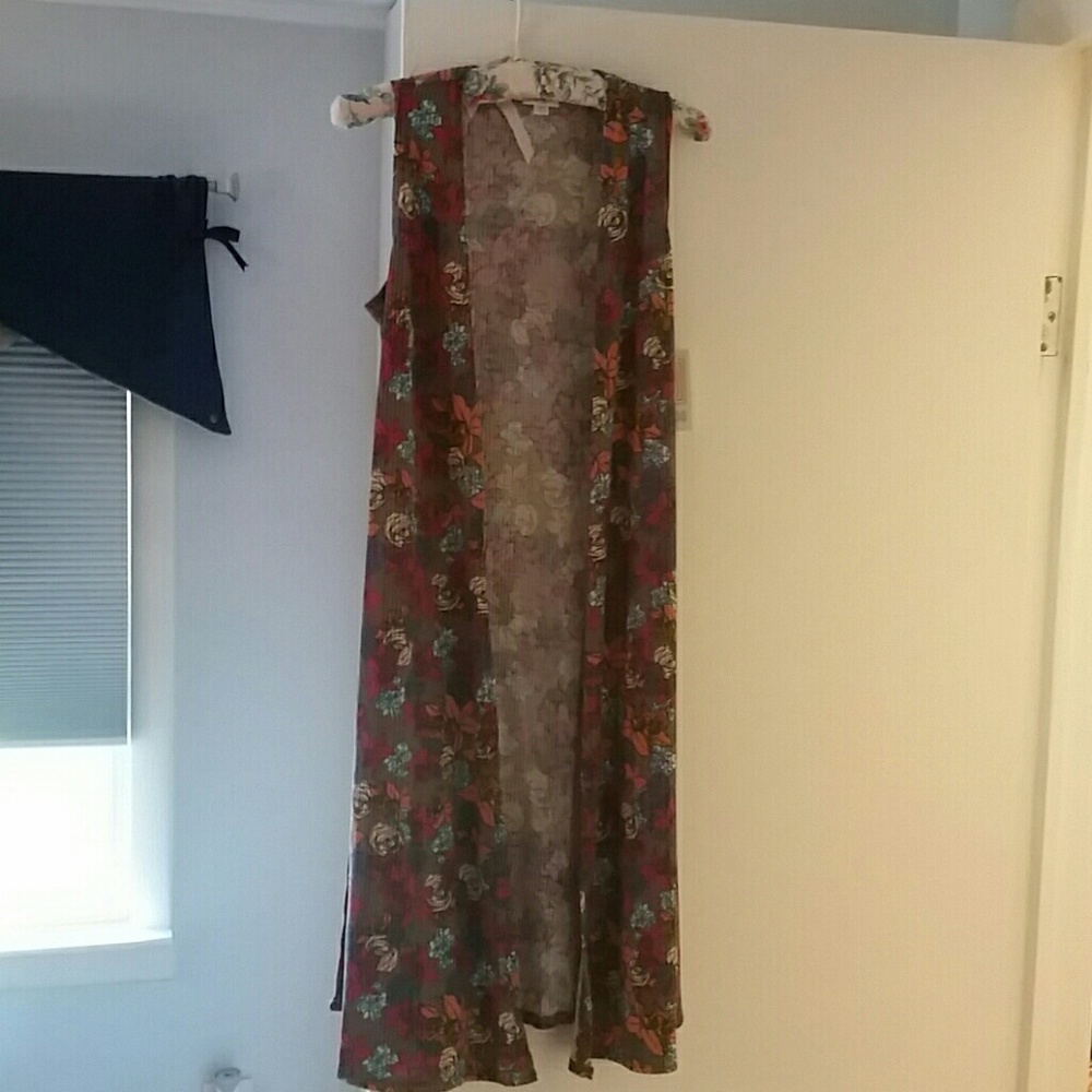 Lularoe joy vest xs
