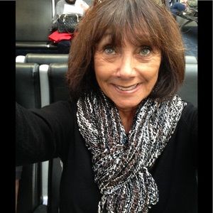 Meet your Posher, Sharon