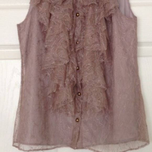 Robbi & Nikki Ruffle Top - Picture 2 of 2