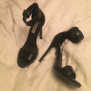 Steve Madden Marlenee strappy heel