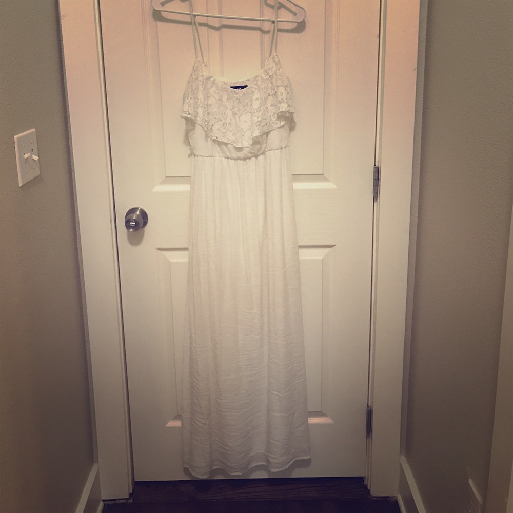 Long, white maxi dress