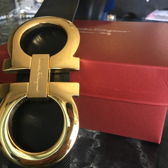 Salvatore Ferragamo black leather belt
