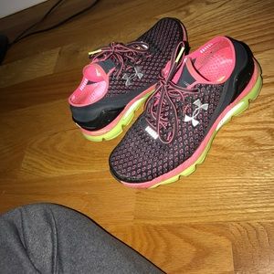 Ua sneaker size 7.5
