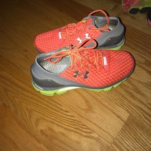 Ua running sneaker size 7.5