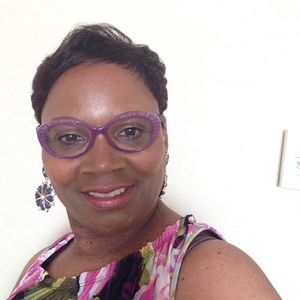 Meet your Posher, Cynthia