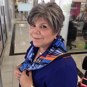 Meet your Posher, Cécile