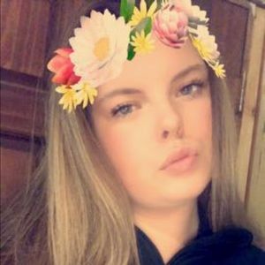 Meet your Posher, Maddia