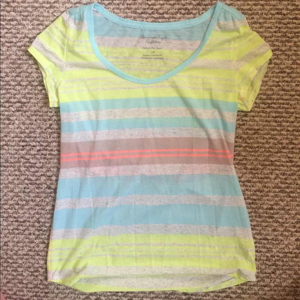 American Eagle tshirt