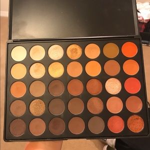 Morphe 35o pallet