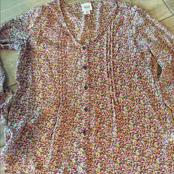 Flowey blouse - Picture 3 of 3