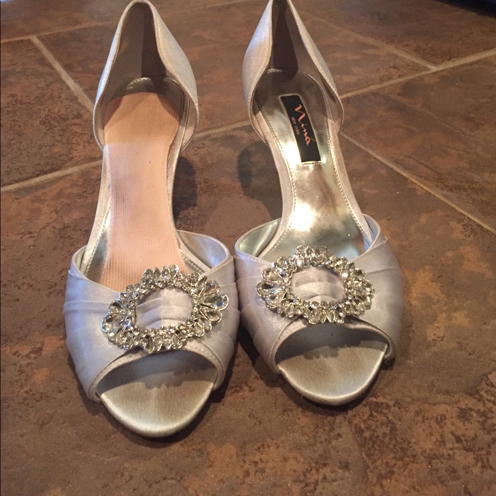 Designer Nina shoes!!