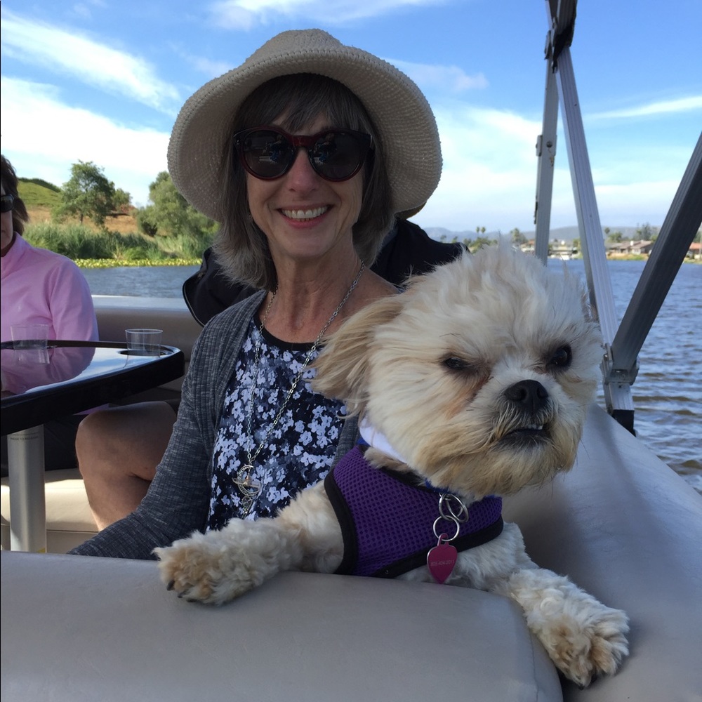 Meet your Posher, Carol