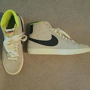 Nike Blazer Mid Sneakers, Gray, JCrew, size 8