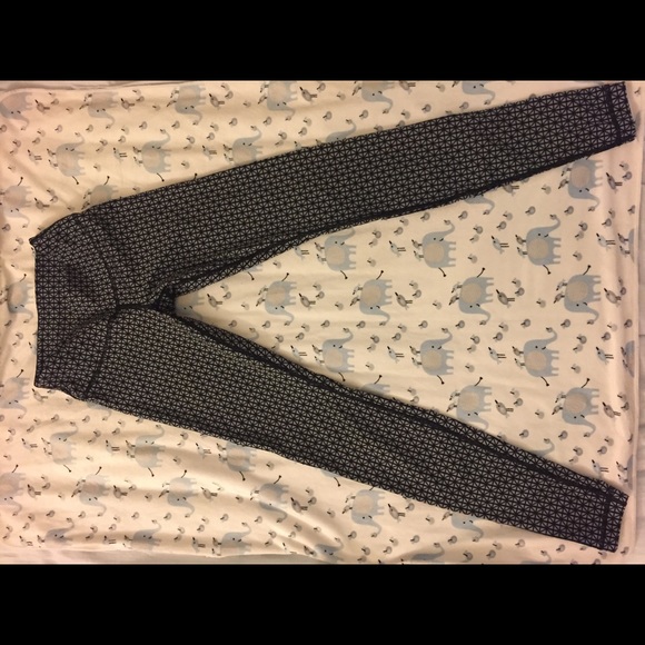 Lululemon Wunder Under Pant Tri Geo Silver SpoonBk - Picture 3 of 9