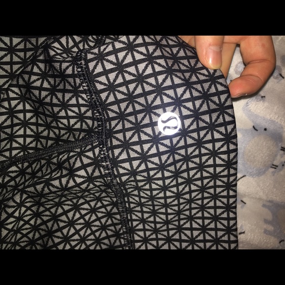 Lululemon Wunder Under Pant Tri Geo Silver SpoonBk - Picture 5 of 9
