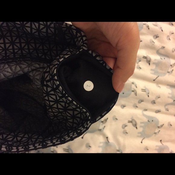 Lululemon Wunder Under Pant Tri Geo Silver SpoonBk - Picture 6 of 9