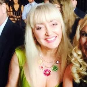 Meet your Posher, Cynthia