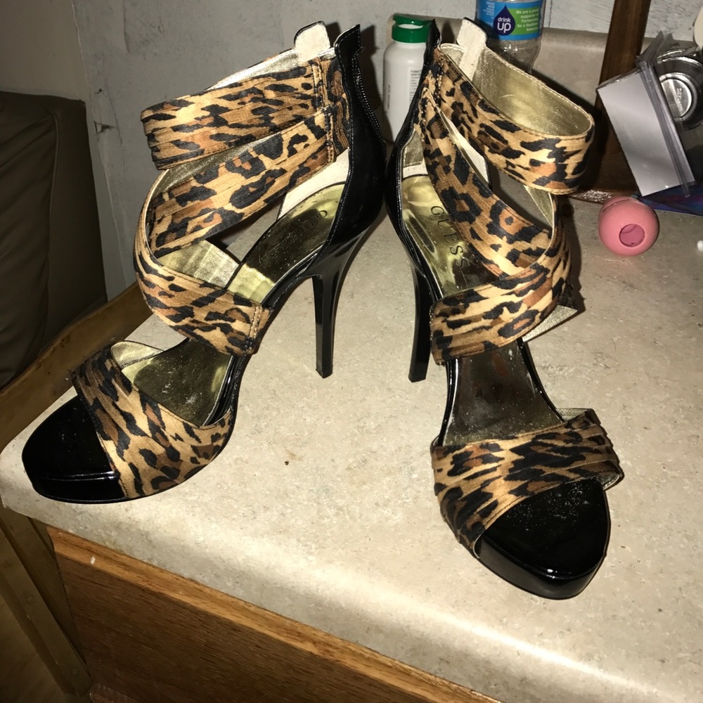 Leopard heels size 7