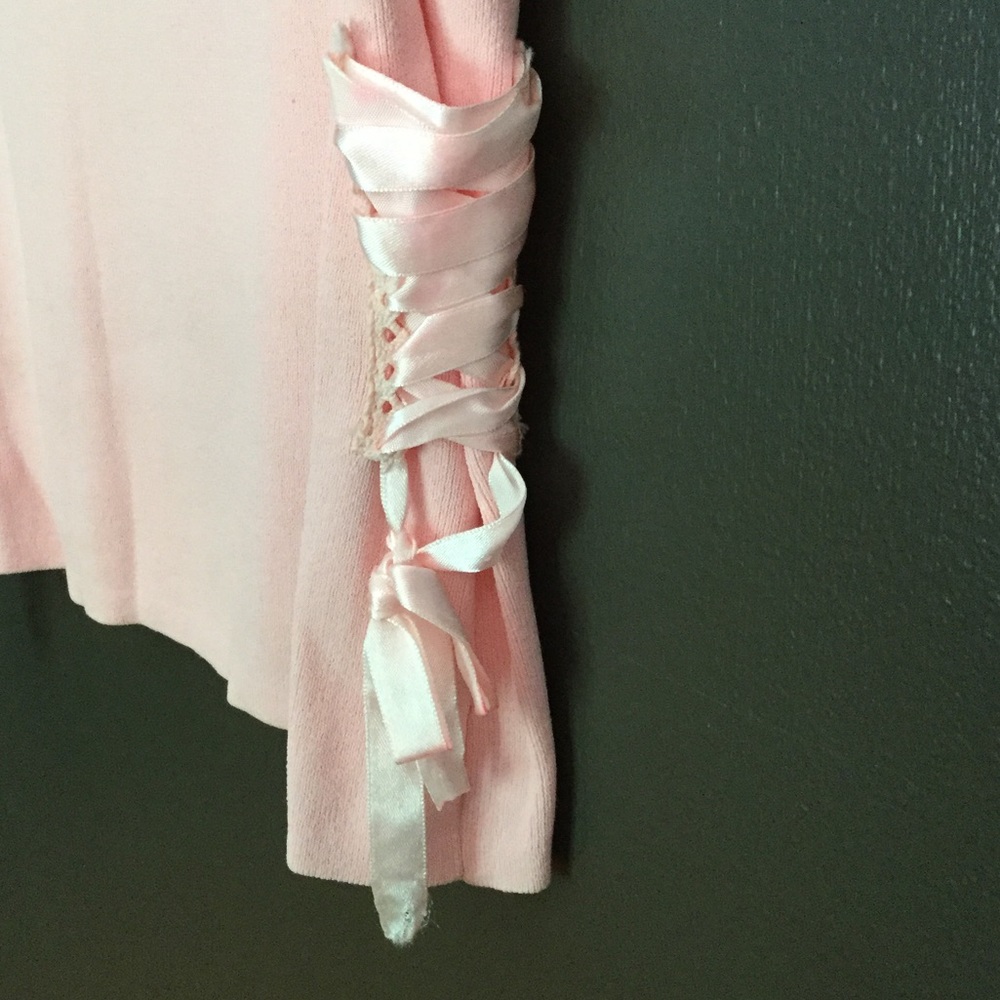 Top - Picture 2 of 4