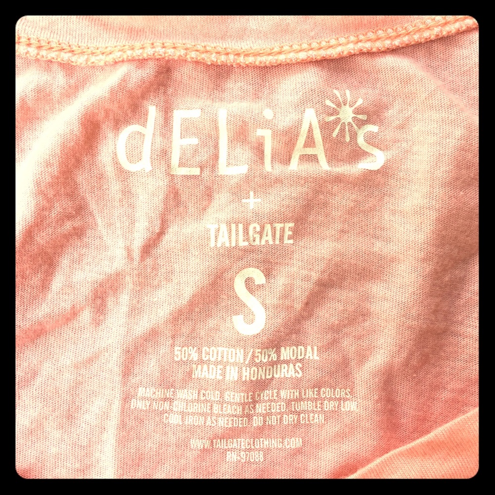 Delia's Musical Staff 3/4 Tee - Picture 3 of 5