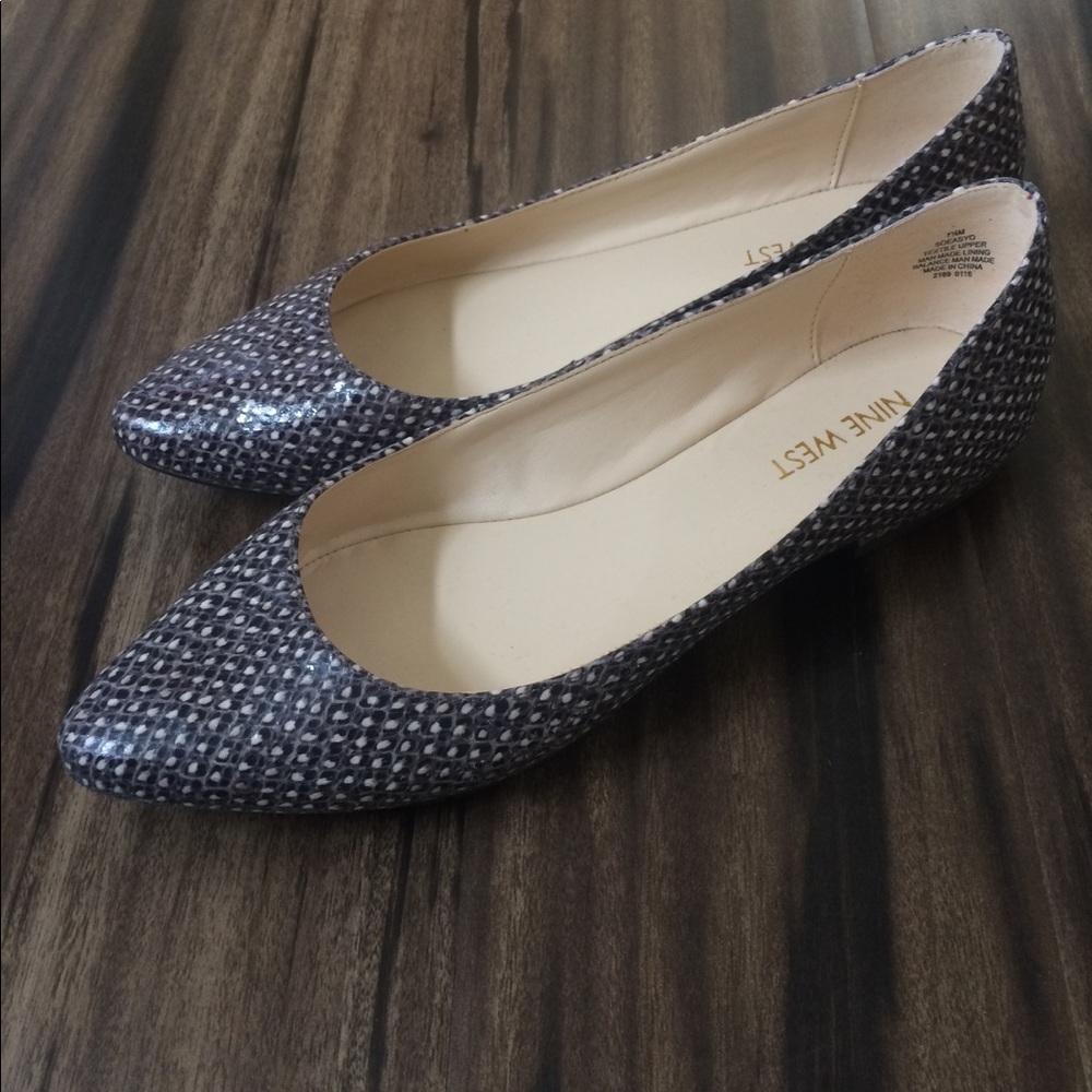 EUC Nine West flats