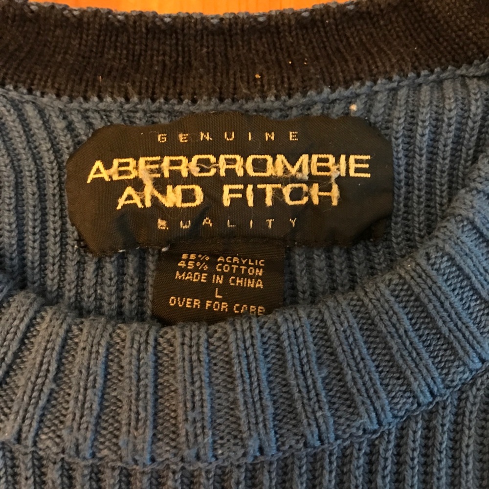 Abercrombie and Finch sweater