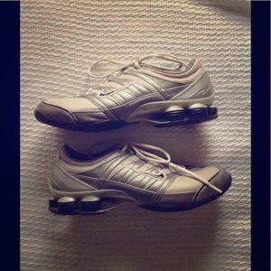 Women's Nike Shox
