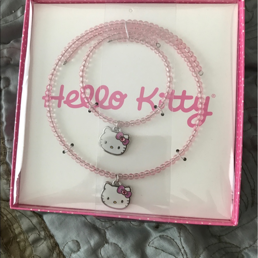Hello Kitty Necklace and bracelet set.