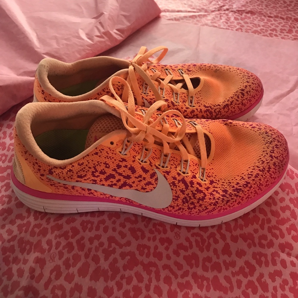 Nike Cross trainers size 10 ( gently used)