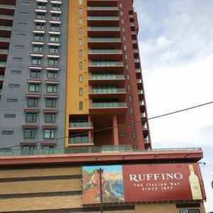 Meet your Posher, Rufino