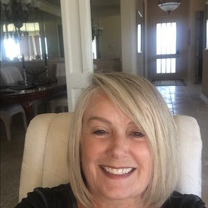 Meet your Posher, Janet