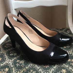 NEVER WORN Dark blue suede/black toed high heels