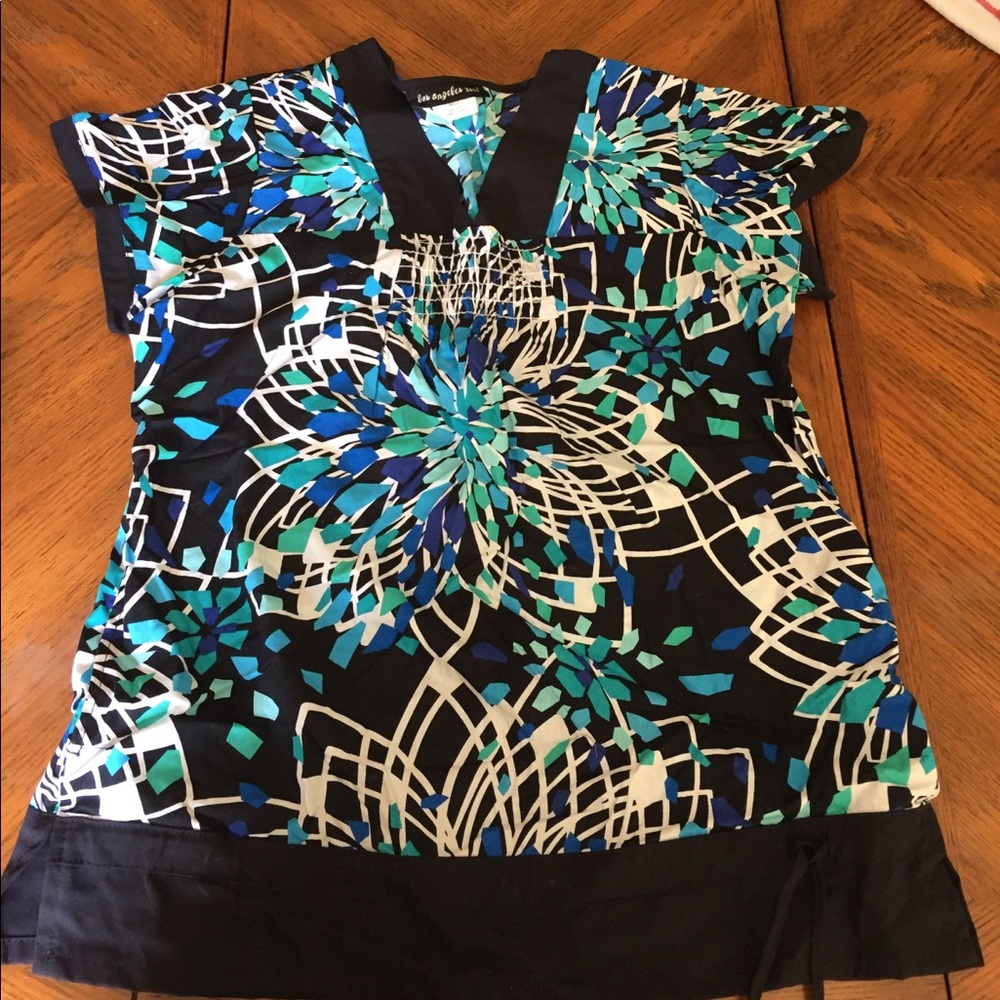 Los Angeles Rose scrub top