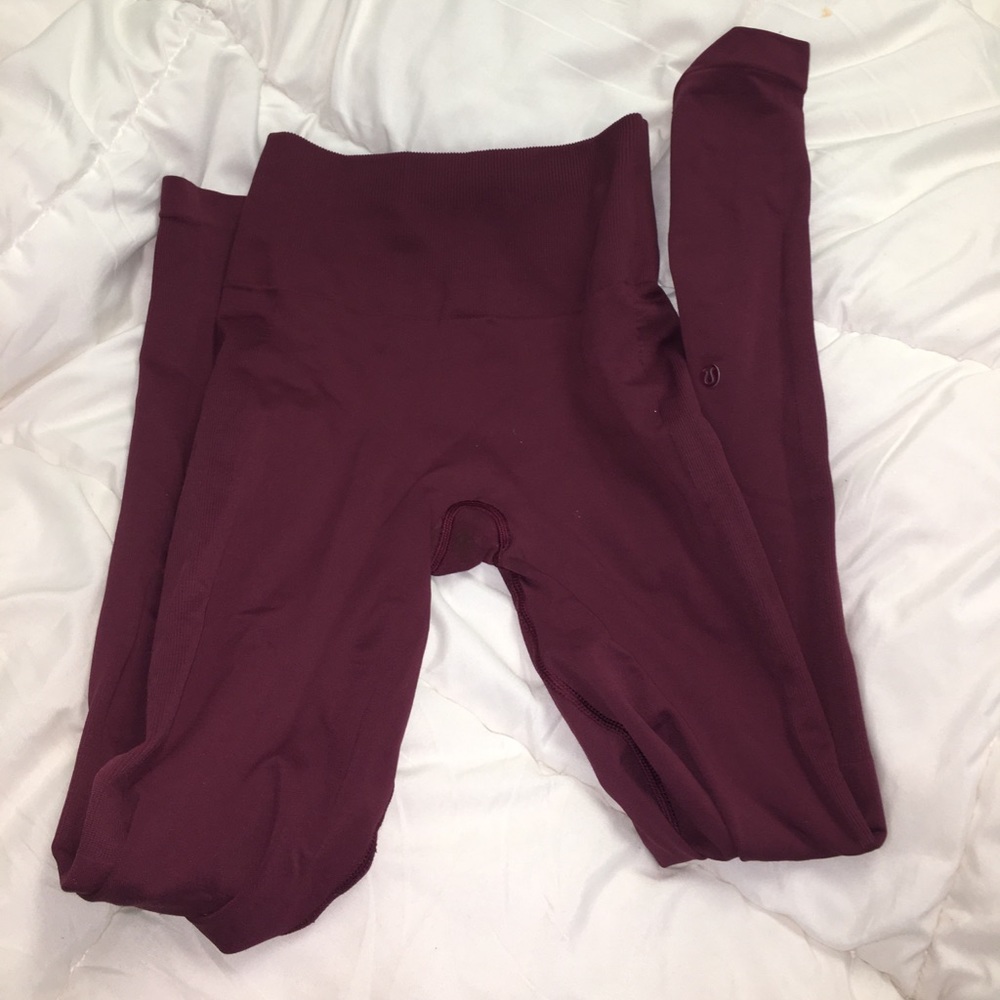 Lululemon size 4 Zone in tight leggings