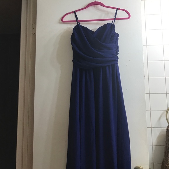 Gorgeous Formal Dress - Picture 2 of 3