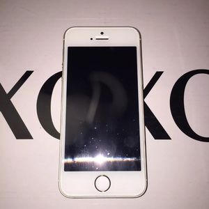 iPhone 5s (broken camera)
