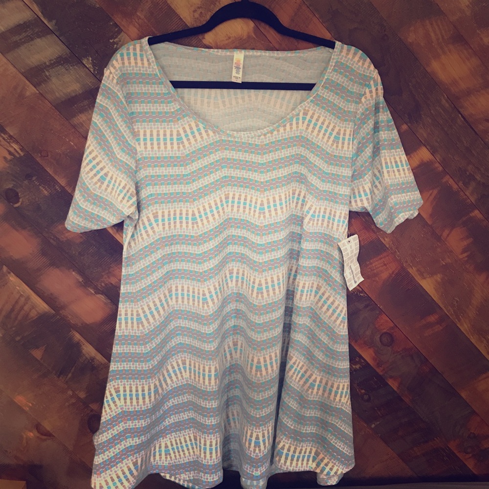 LuLaRoe Perfect T