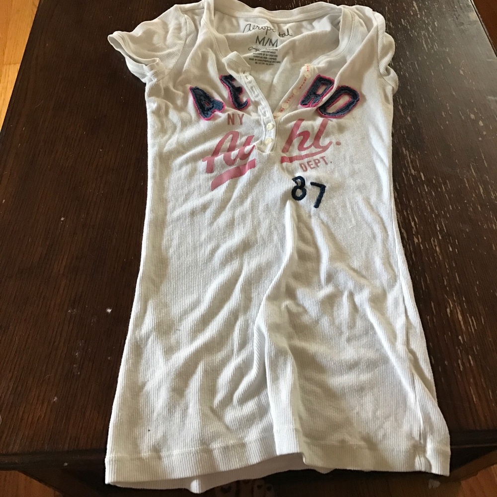 White Aeropostale shirt NWOT ❤️