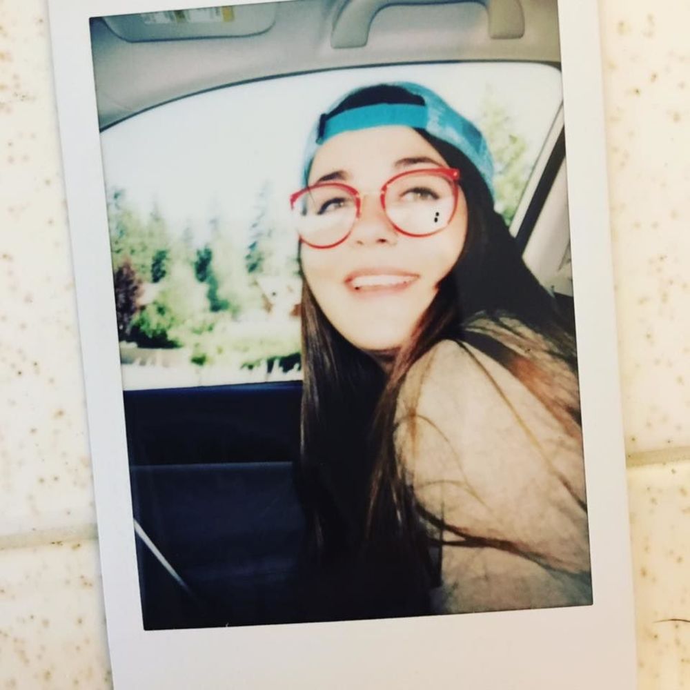 Meet your Posher, Caroline