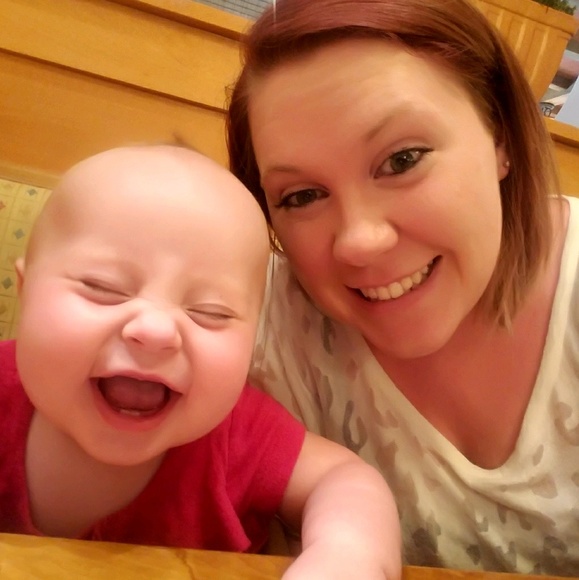 🙂Meet your Posher, Tricia 🙂 - Picture 2 of 2