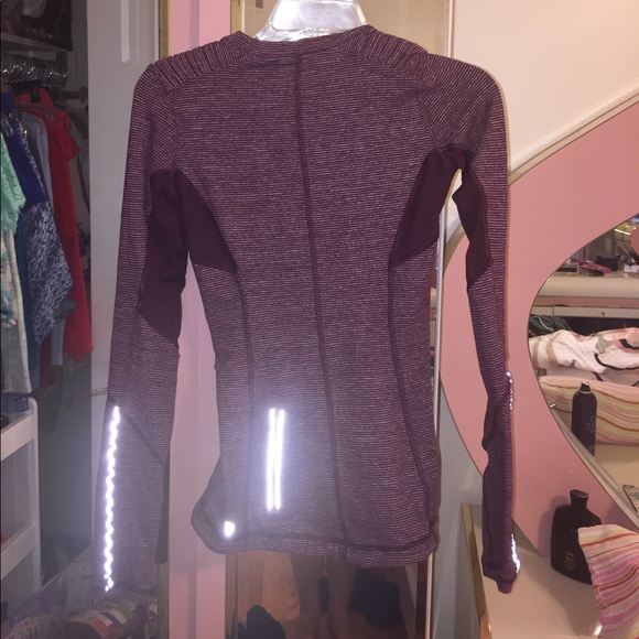 Lululemon long sleeve top - Picture 3 of 5